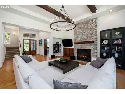 13600 Goodall Road Lake Oswego OR 97034