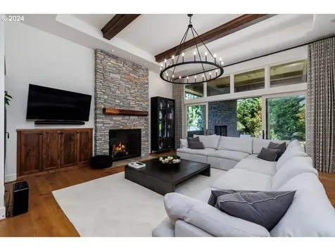 13600 Goodall Road Lake Oswego OR 97034