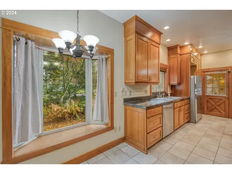 1635 NE 141st Avenue Portland OR 97230