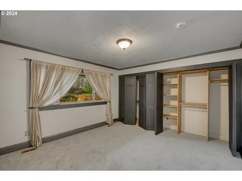 1635 NE 141st Avenue Portland OR 97230