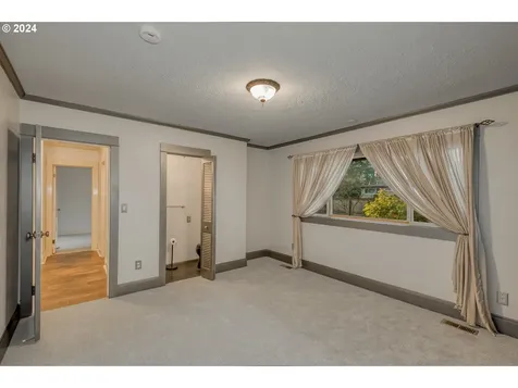 1635 NE 141st Avenue Portland OR 97230