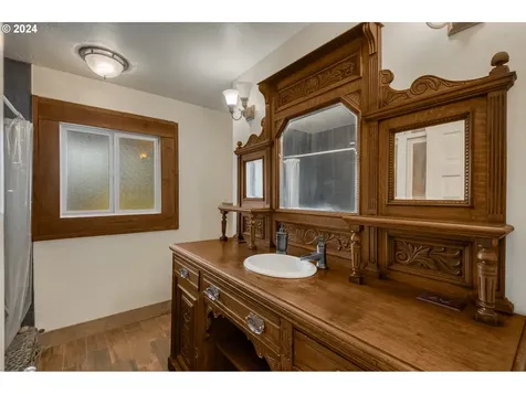 1635 NE 141st Avenue Portland OR 97230
