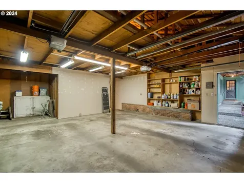 1635 NE 141st Avenue Portland OR 97230