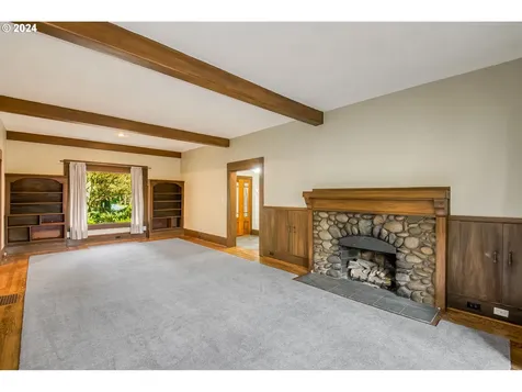 1635 NE 141st Avenue Portland OR 97230