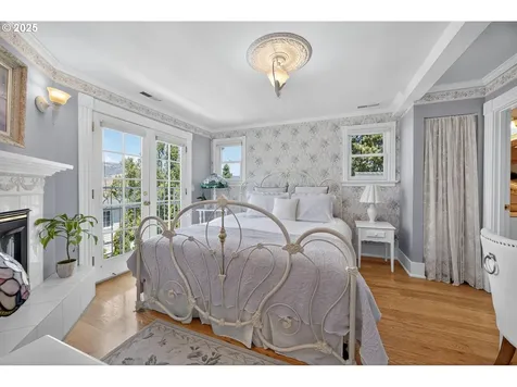 496 Beach Street Ashland OR 97520