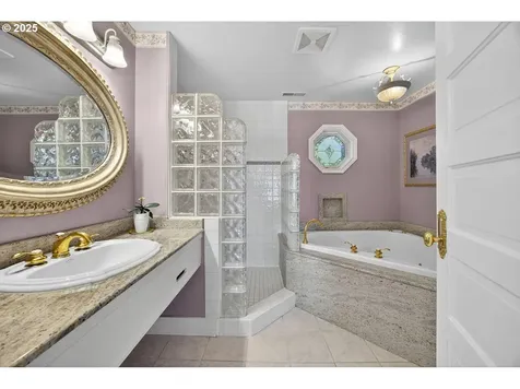 496 Beach Street Ashland OR 97520