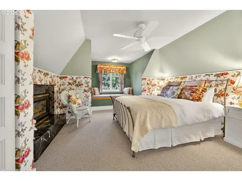496 Beach Street Ashland OR 97520