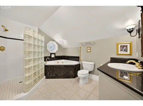 496 Beach Street Ashland OR 97520