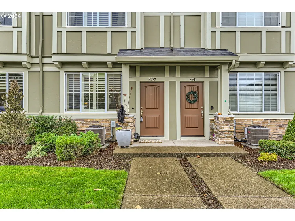 7399 NW Eleanor Avenue Portland OR 97229