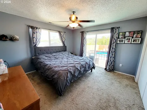 1679 Nw Le Mans Street Roseburg OR 97471