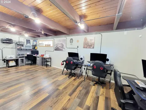 1679 Nw Le Mans Street Roseburg OR 97471