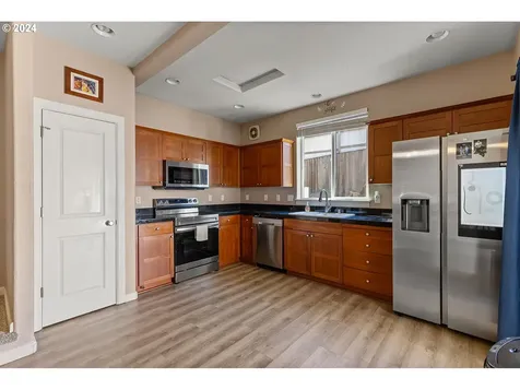8800 Ne 40th Place Vancouver WA 98665