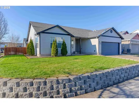 1284 Dahlia Street Woodburn OR 97071