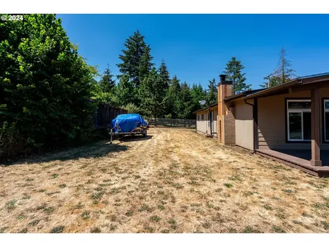 38801 Christopher Way Lebanon OR 97355