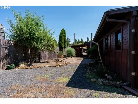 38801 Christopher Way Lebanon OR 97355