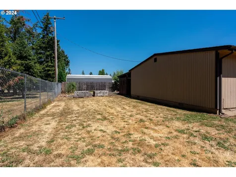 38801 Christopher Way Lebanon OR 97355