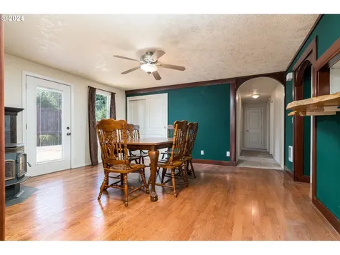 38801 Christopher Way Lebanon OR 97355