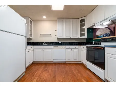 38801 Christopher Way Lebanon OR 97355