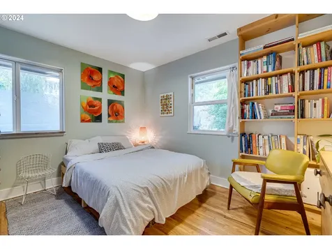1245 SW Freeman Street Portland OR 97219