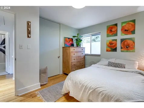 1245 SW Freeman Street Portland OR 97219