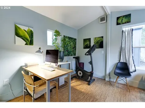 1245 SW Freeman Street Portland OR 97219