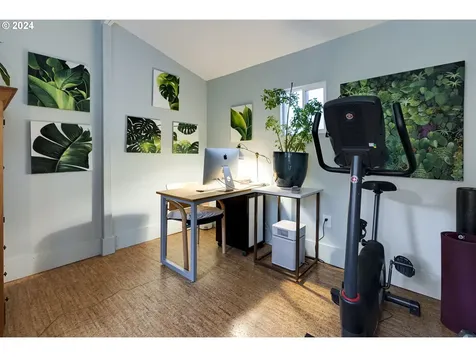 1245 SW Freeman Street Portland OR 97219