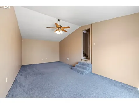 641 W Hermiston Avenue Hermiston OR 97838