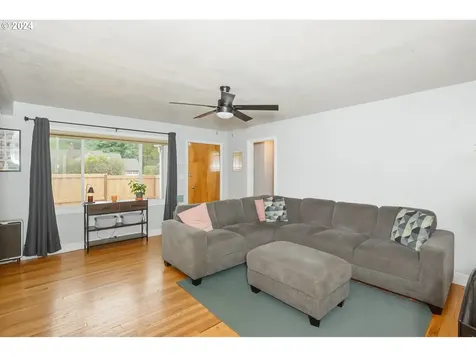 3526 Ne 102nd Avenue Portland OR 97220