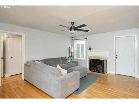 3526 Ne 102nd Avenue Portland OR 97220
