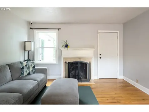 3526 Ne 102nd Avenue Portland OR 97220