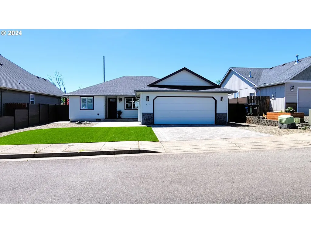 1173 Swale Ridge Loop Creswell OR 97426