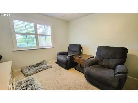 1173 Swale Ridge Loop Creswell OR 97426