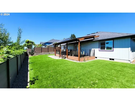 1173 Swale Ridge Loop Creswell OR 97426