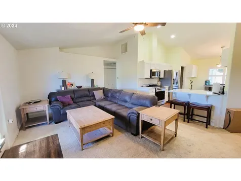 1173 Swale Ridge Loop Creswell OR 97426