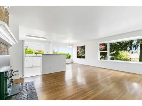 3315 Ne 138th Place Portland OR 97230