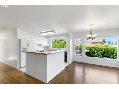 3315 Ne 138th Place Portland OR 97230