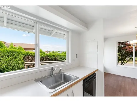 3315 Ne 138th Place Portland OR 97230