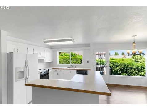 3315 Ne 138th Place Portland OR 97230