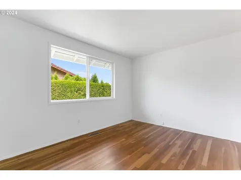 3315 Ne 138th Place Portland OR 97230