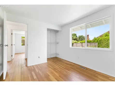 3315 Ne 138th Place Portland OR 97230