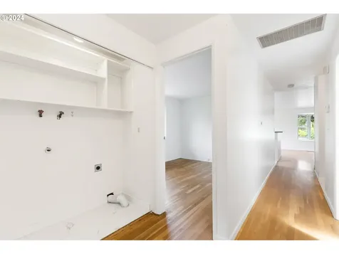 3315 Ne 138th Place Portland OR 97230