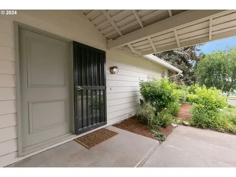 3315 Ne 138th Place Portland OR 97230