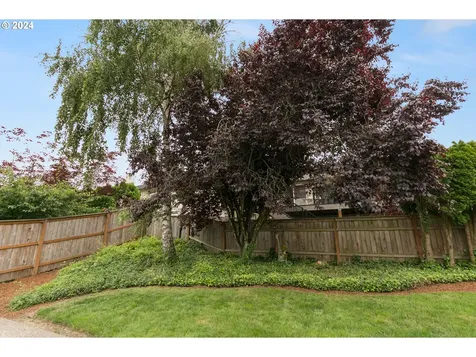3315 Ne 138th Place Portland OR 97230