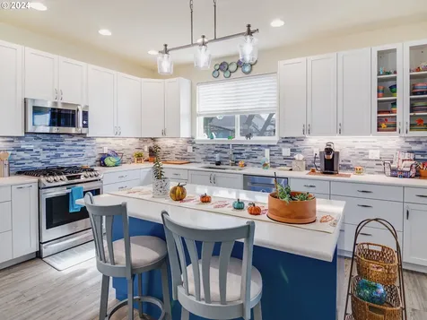 1916 NE 70th Street Lincoln City OR 97367