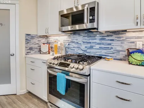 1916 NE 70th Street Lincoln City OR 97367