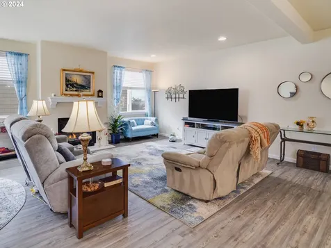 1916 NE 70th Street Lincoln City OR 97367