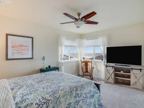 1916 NE 70th Street Lincoln City OR 97367
