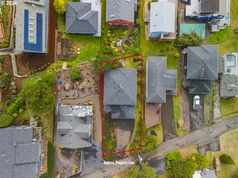 1916 NE 70th Street Lincoln City OR 97367