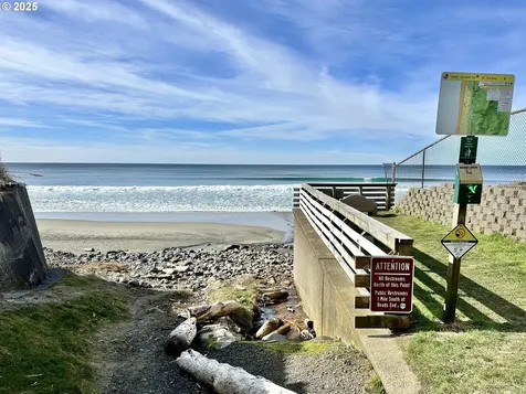 1916 NE 70th Street Lincoln City OR 97367