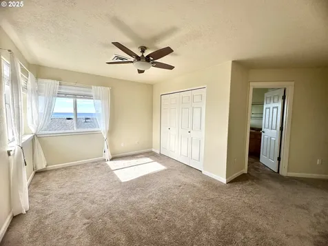 1916 NE 70th Street Lincoln City OR 97367